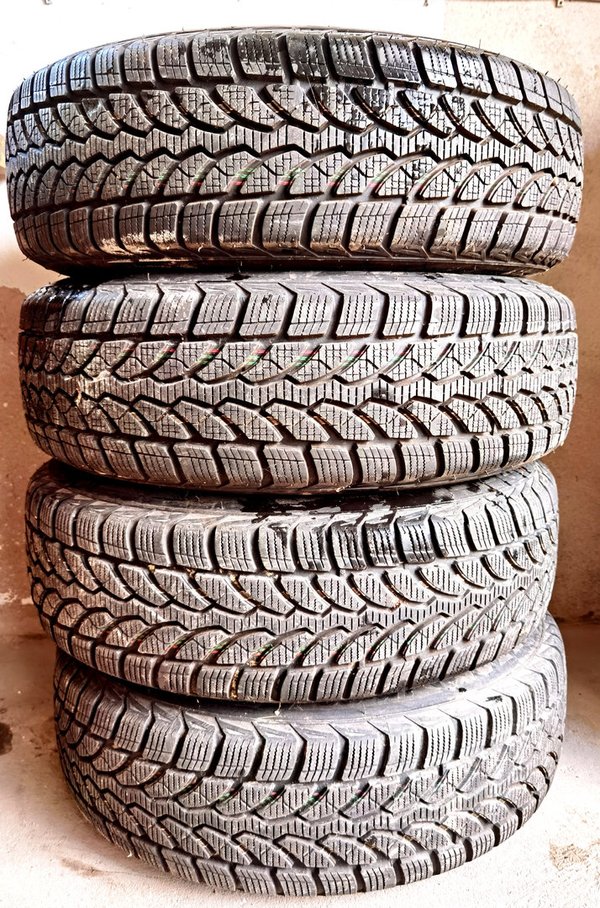 4 Stück Bridgestone M+S * Snow Reifen